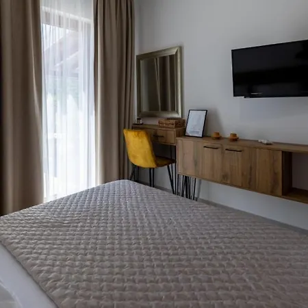 فيلة Ivka By Guide بلوتشي