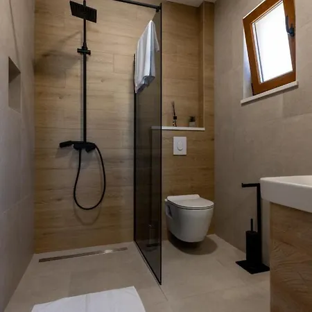 Ivka By Guide ヴィラ プロチェ