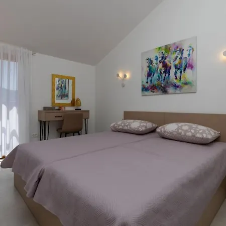 ヴィラ Ivka By Guide